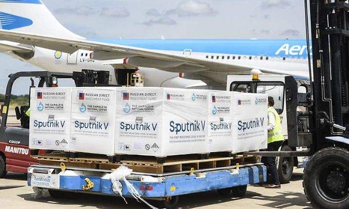 aerolineas-argentinas-sputnik-v-EFE.jpg