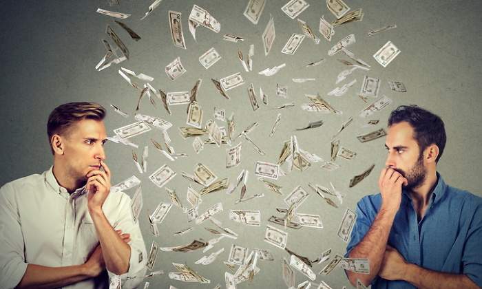 dinero-volando-hombres-dreams.jpg