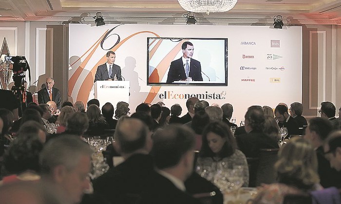 felipe-discurso-aniversario-economista-770.jpg