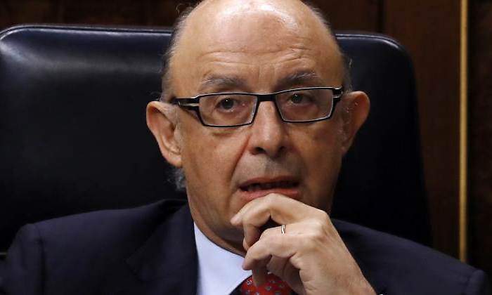 montoro-pensativo-congreso.jpg