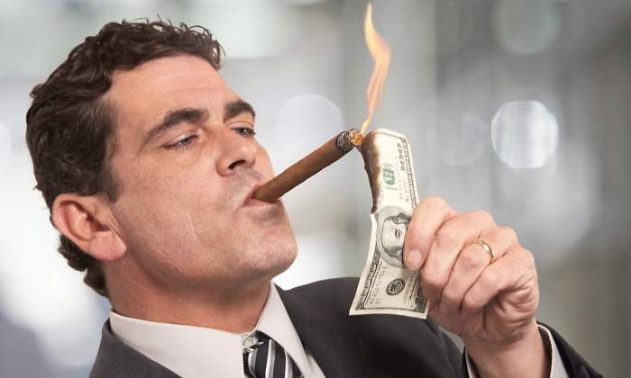 puro-dolar-dreamstime.jpg