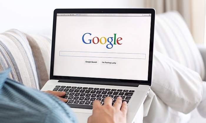 Persona-con-ordenador-portatil-iStock.jpg