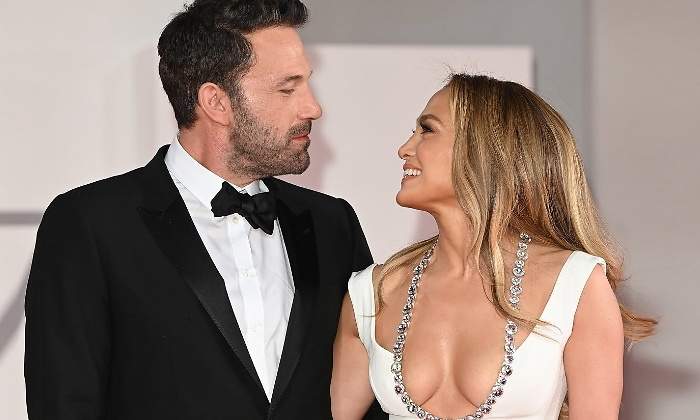 jlo-affleck-venecia770.jpg