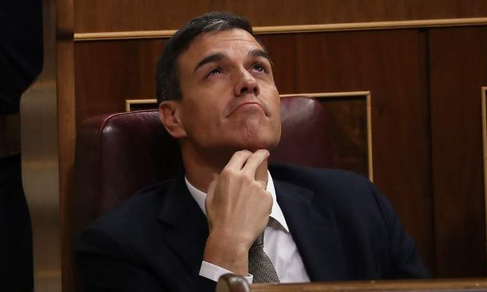 sanchez-pensativo-mocion-reuters.jpg