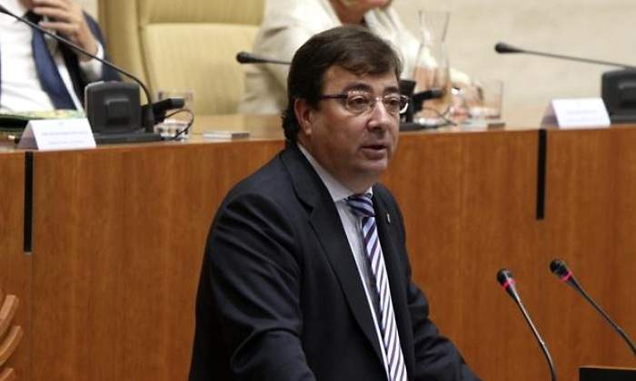 vara-parlamento-extremeno-efe.jpg