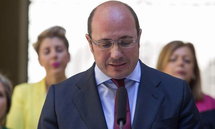 pedro-antonio-snchez-dimite-4ABR17-efe.jpg