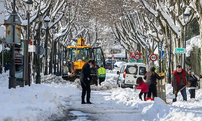 filomena-nieve-trabajos-carretera-ep.jpg