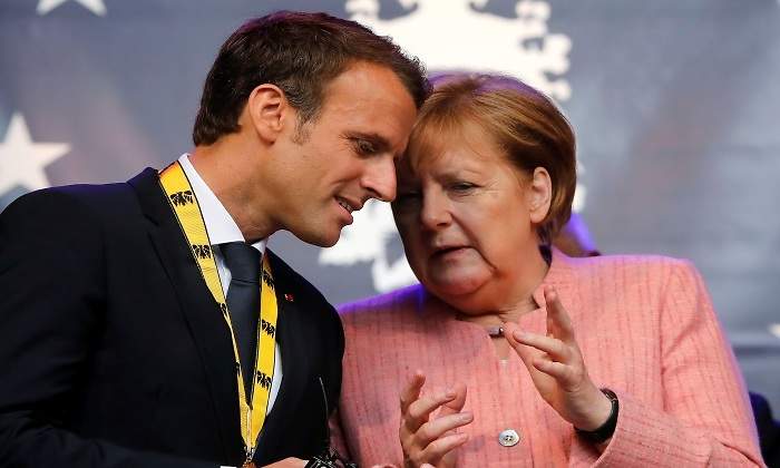 merkel-y-macron-en-petit-comite.jpg