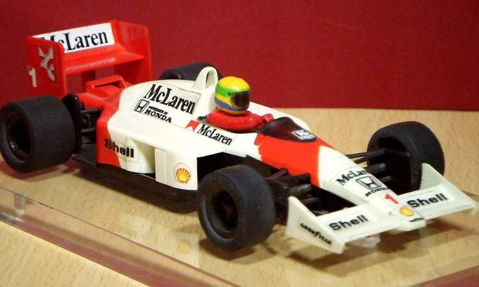 scalextrix-senna.jpg