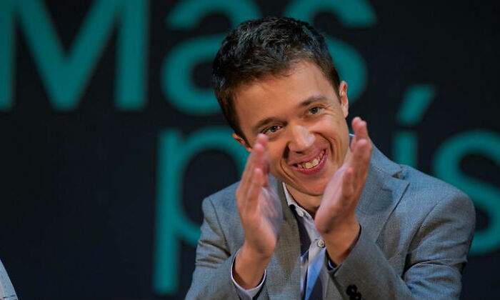 errejon-aplaude-efe.jpg