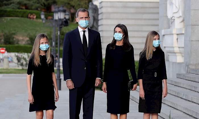 familia-real-funeral-covid-efe.jpg