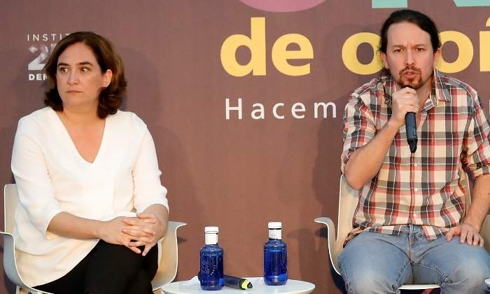 colau-iglesias-oct18-efe.jpg