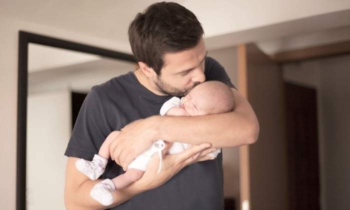 padre-bebe-brazos-ep.jpg