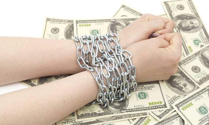 dolar-cadenas-libertad--dreamstime.jpg