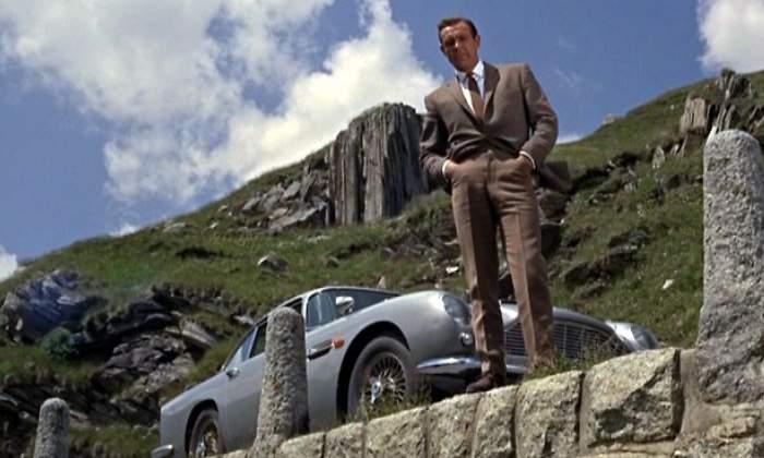 aston-martin-db5-james-bond-1964-03.jpg