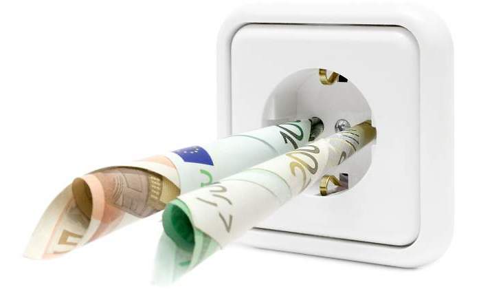 ahorrar-dinero-factura-luz.jpg