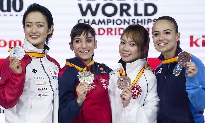 sandra-sanchez-podio-mundial-karate-2018-getty.jpg