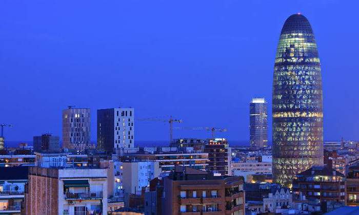 barcelona-torre-agbar-dreamstime.jpg