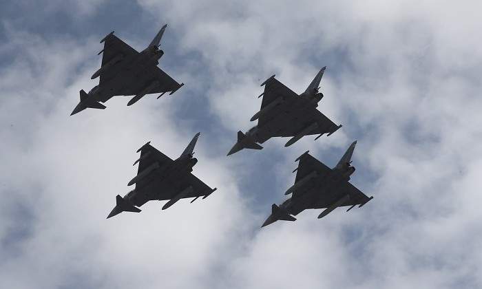 avion-militar-caza-ep.jpg