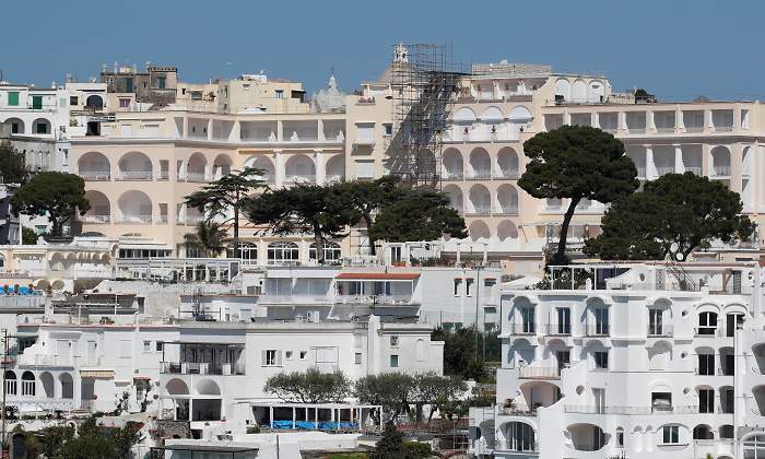 capri-italia-vacia-reuters.jpg