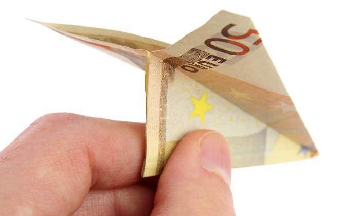 dinero-avion-euros-770.jpg