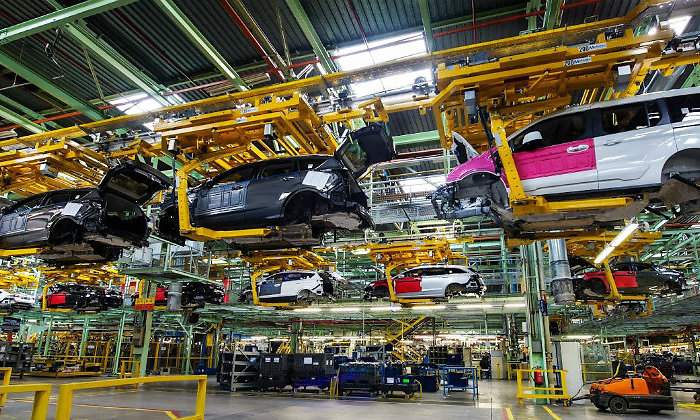 Cadena de montaje de Ford Almussafes EE