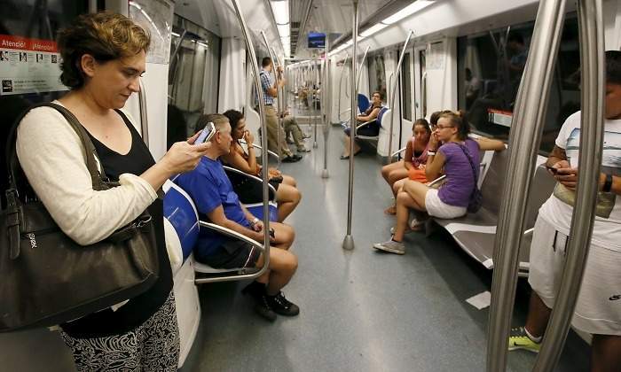 ada-colau-metro-reuters.jpg