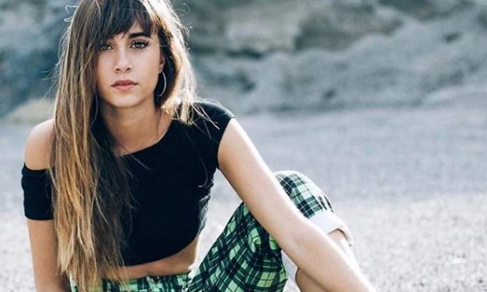 aitana-camiseta-cara-770.jpg