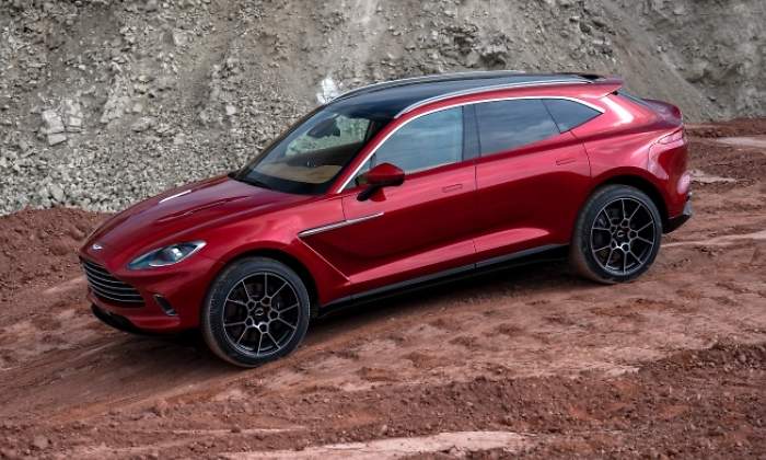 aston-martin-dbx.0.jpg