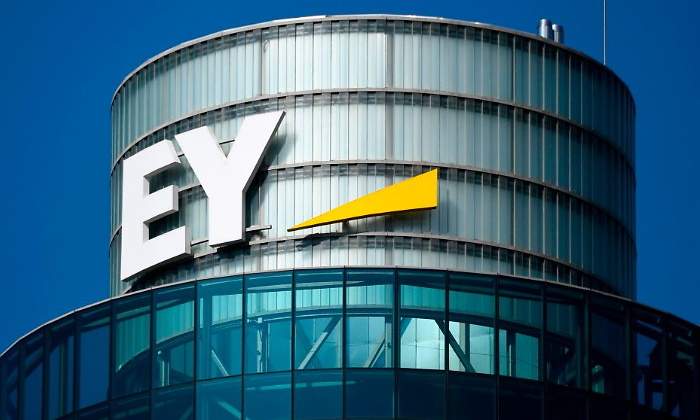 ernst--young-ey-consultora-logo-eficio-madrid-getty-770x420.jpg