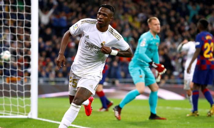 vinicius-celebra-clasico-efe.jpg