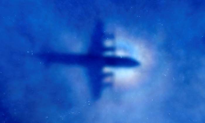 avion-silueta-mar-reuters.jpg