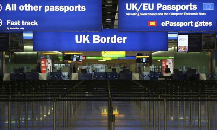 reino-unido-pasaportes-control-770-reuters.jpg