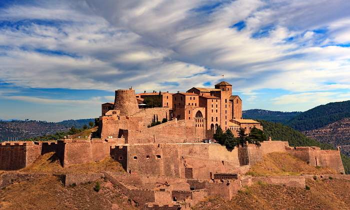 CARDONA-PORTADA.jpg