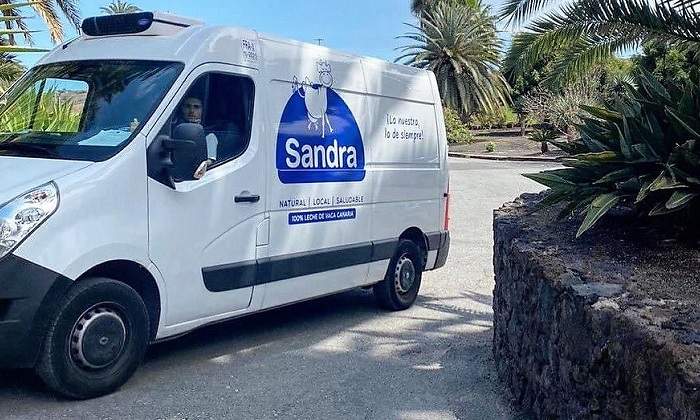 leche-sandra-canarias-jpg..jpg