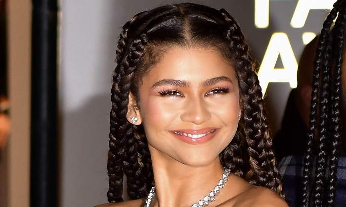 zendaya-recibe-el-premio-icono-de-la-moda-770.jpg