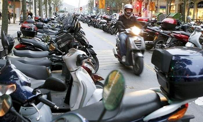 motos-aparcadas-efe.jpg