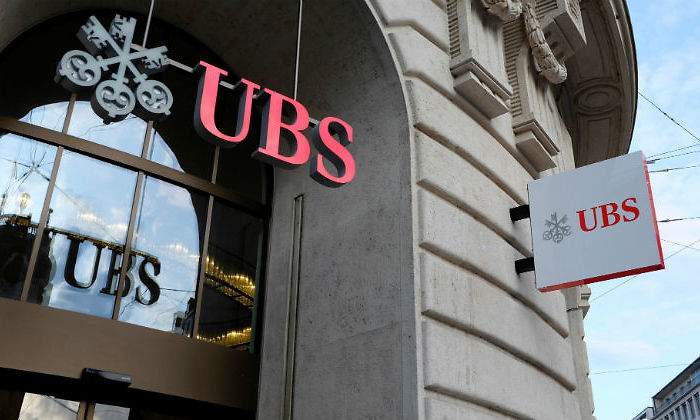 ubs-puerta-alamy.jpg