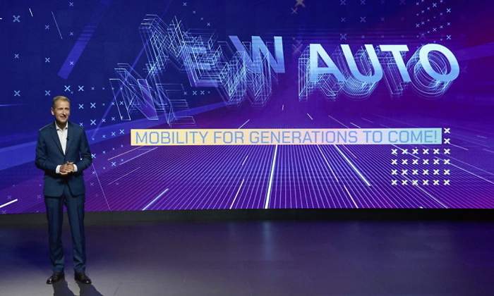 herbert-diess-new-auto-strategy-2030.jpg