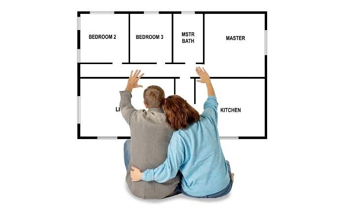 casa-plano-pareja-piensa-comprar-alamy.jpg