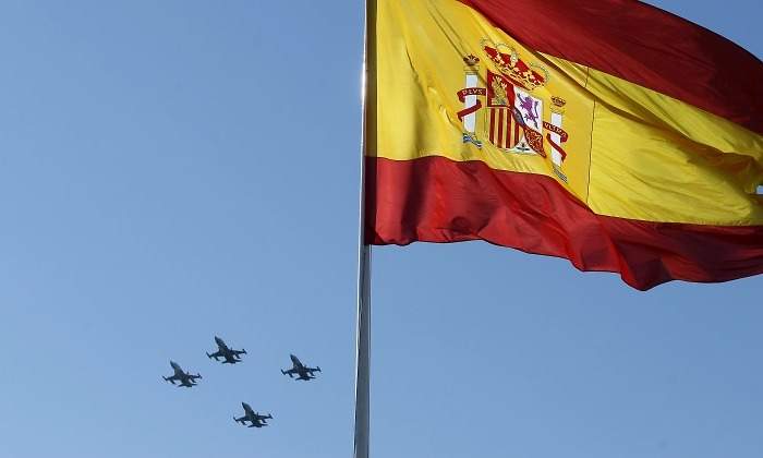 Bandera-Aviones-Espana-12-Octubre-reuters.jpg