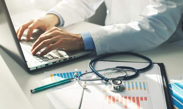 medico-inspector-inss-dreamstime.jpg