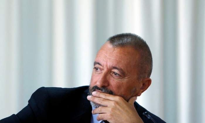 reverte-pensativo-reuters.jpg