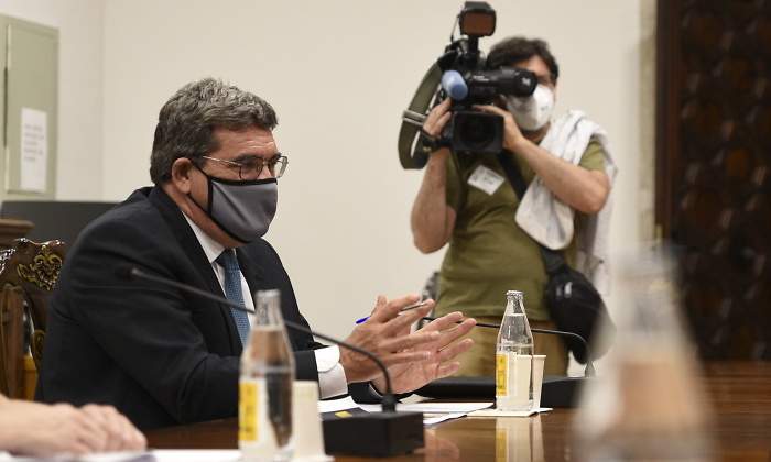 escriva-agosto-2021-camara-detras-ep.jpg