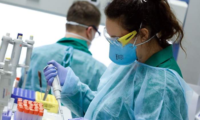 coronavirus-laboratorio-reuters.jpg