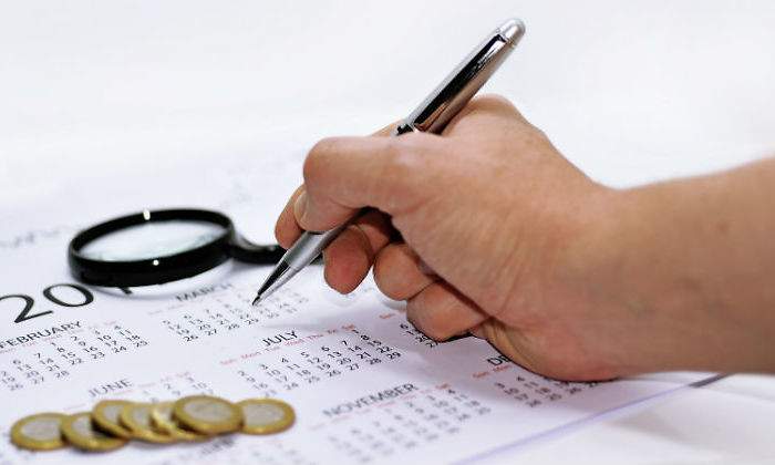 calendario-euros-lupa-alamy.jpg