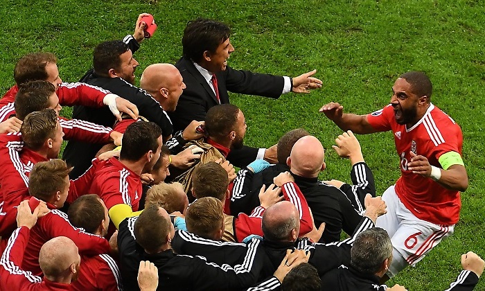 gales-celebra-gol-belgica-efe.jpg
