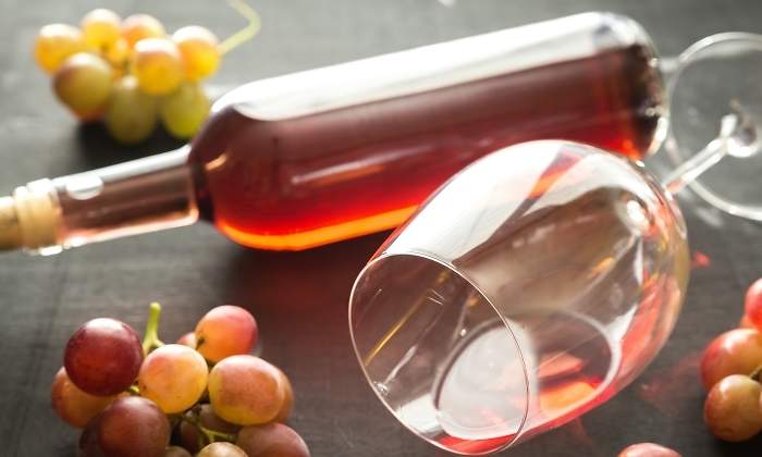 vino-rosado-dreamstime.jpg