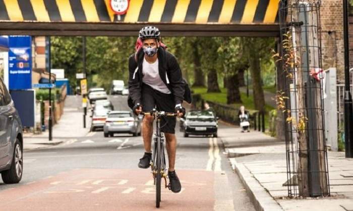 mascarillas-bicicleta-696x464.jpg