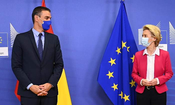 Sanchez-VonDerLeyen-EP.jpg